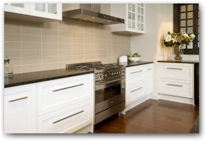   &raquo; Click to zoom ->