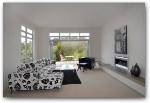   &raquo; Click to zoom ->