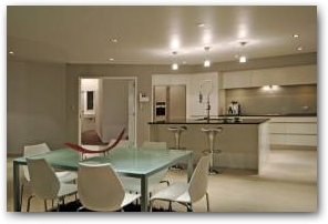   &raquo; Click to zoom ->