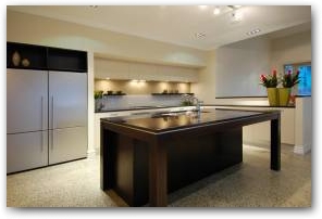   &raquo; Click to zoom ->